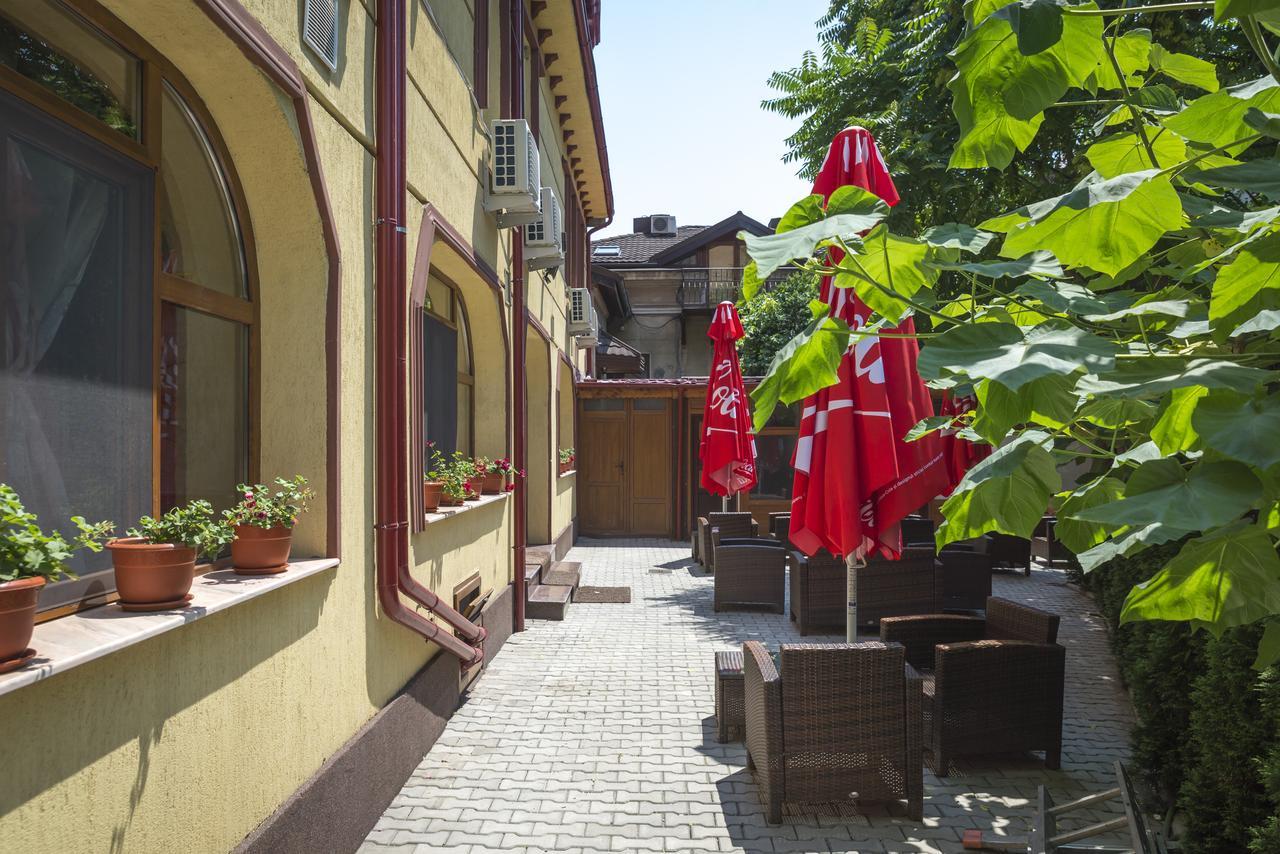 Hotel Foisor Букурещ Екстериор снимка
